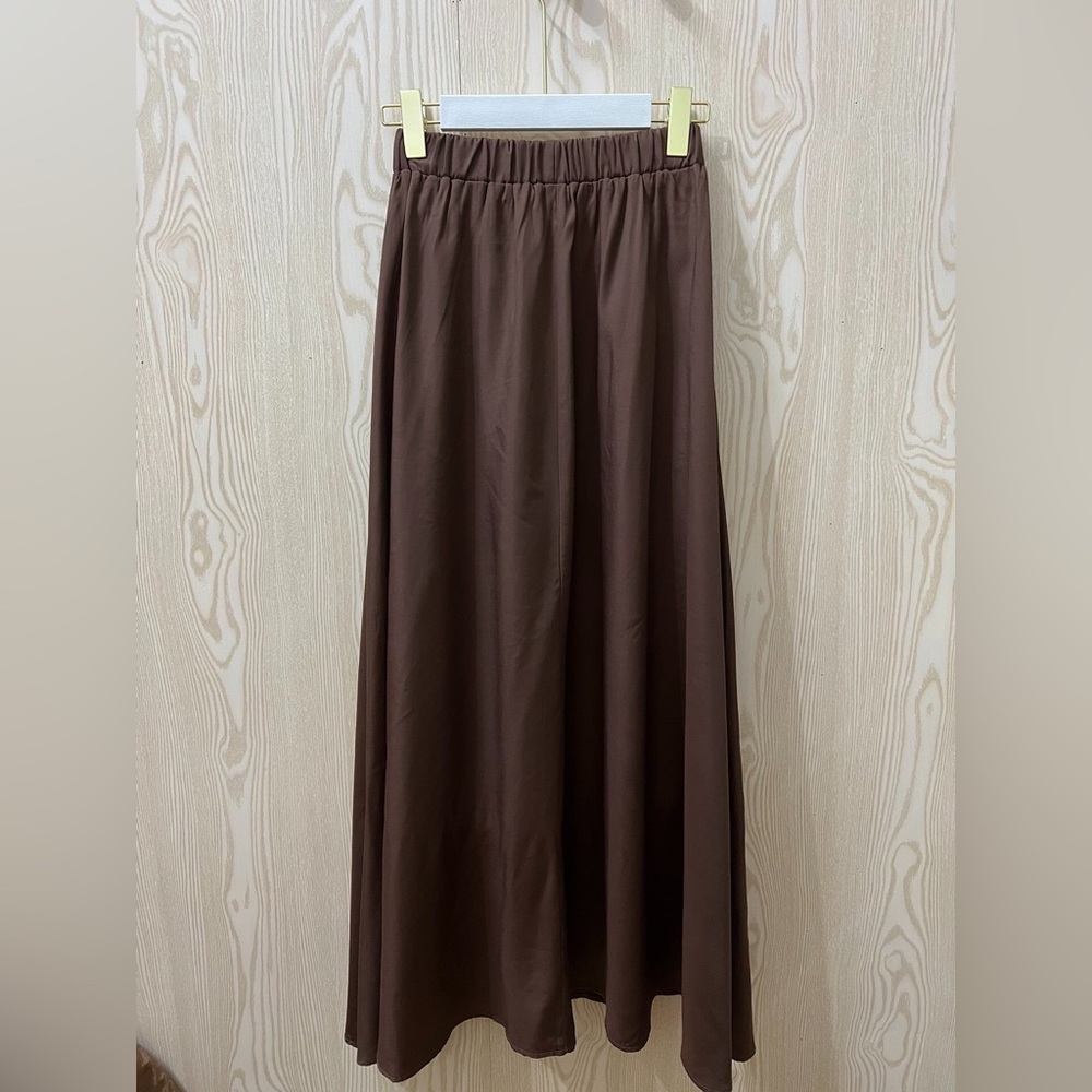 Elegant Brown Maxi Skirt